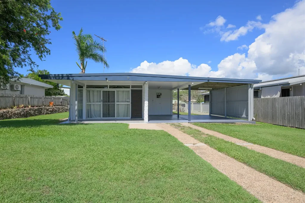 12 Allunga Drive, Glen Eden, QLD 4680
