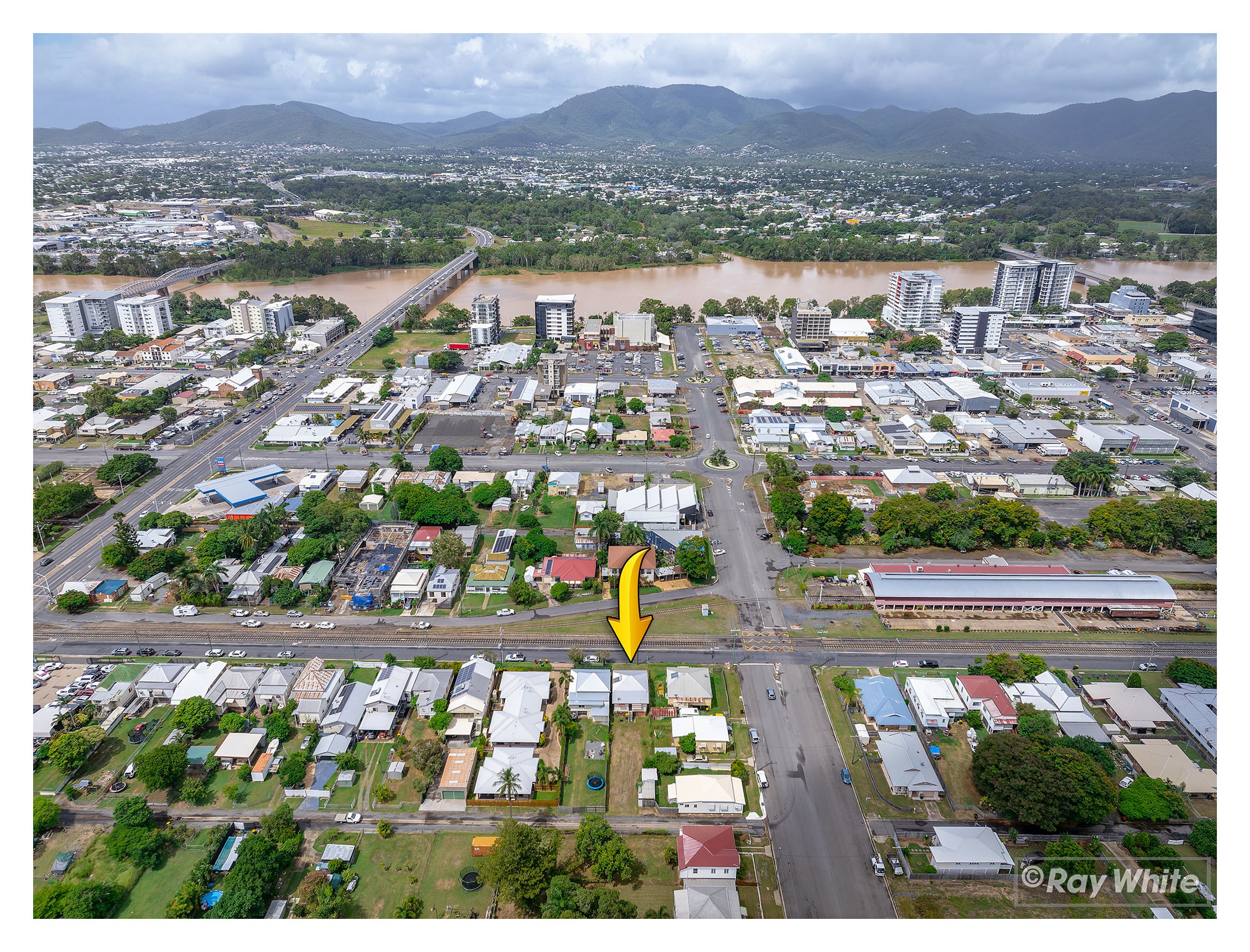 68 DENISON ST, ROCKHAMPTON CITY QLD 4700, 0 phòng ngủ, 0 phòng tắm, House