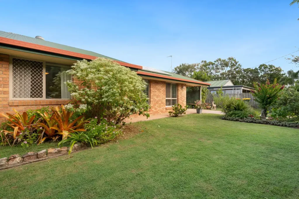 3 Harselaar Drive, Point Vernon, QLD 4655
