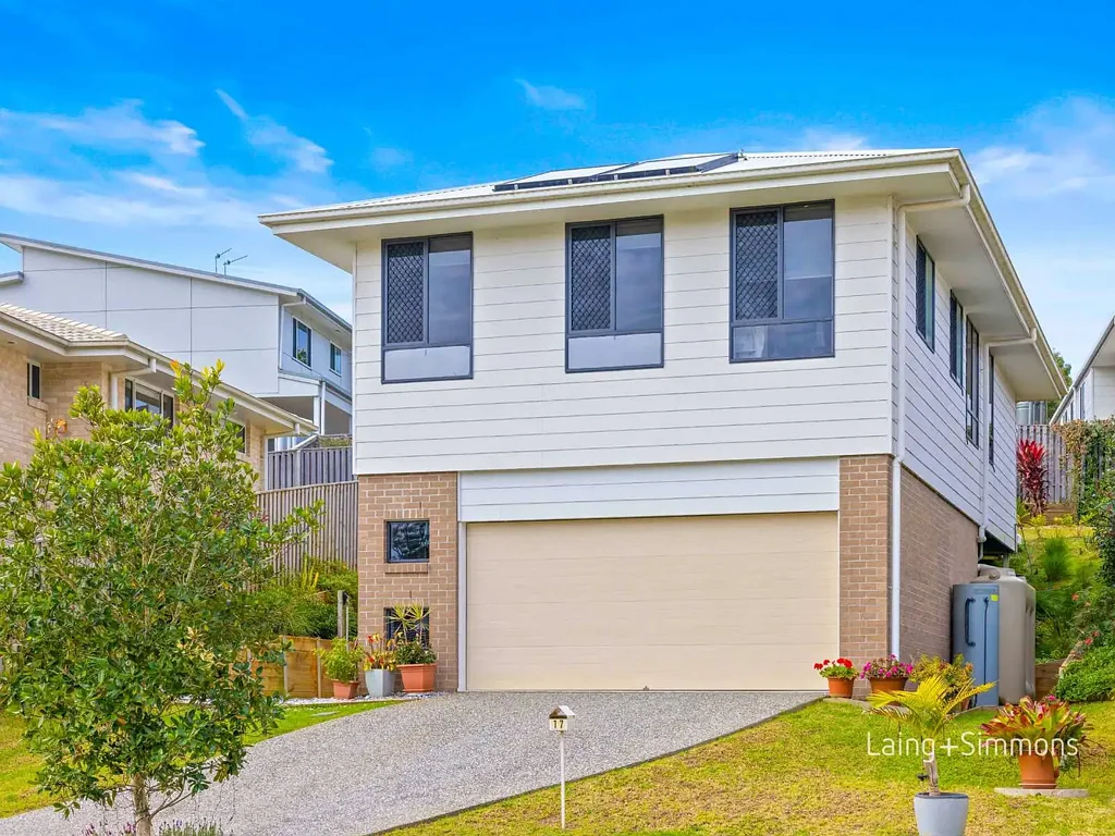 Port Macquarie 3房  Contemporary Living with a Tranquil Outlook