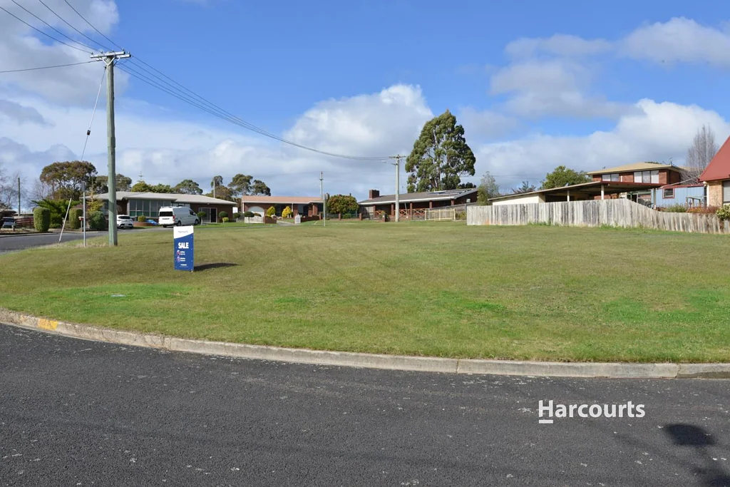 16B Commonwealth Court, Penguin, TAS 7316