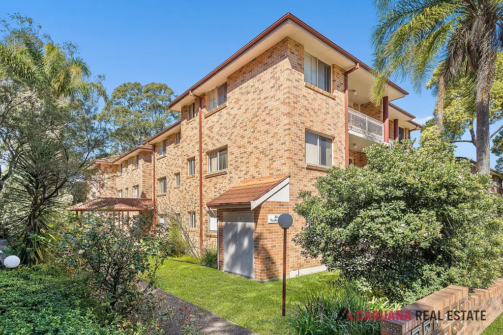 Carlton 2Kwarto Spacious Double Brick Boutique Retreat Approx. 113sqm.