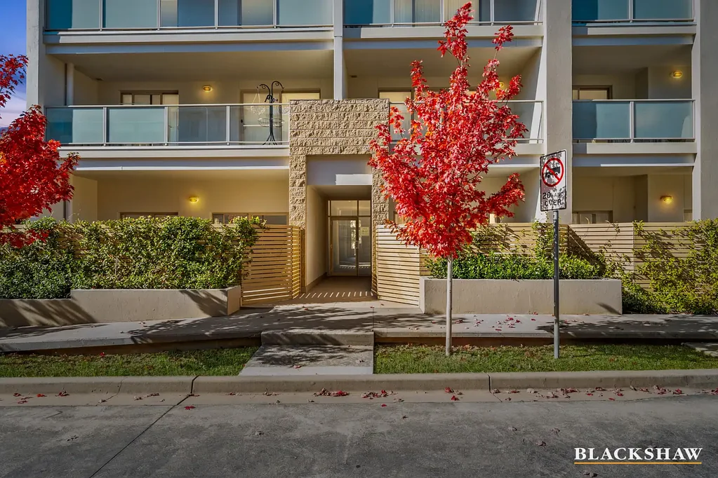 Bruce 2房  Unmatched Convenience, Perched Within a Low-Maintenance Enclave