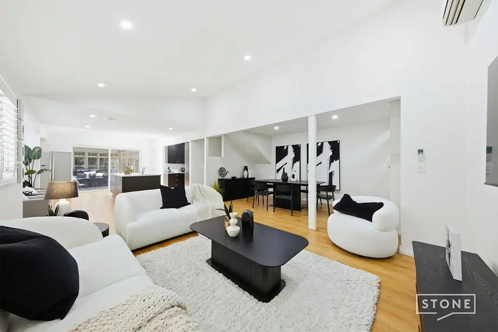 Baulkham Hills 5Moenga Parkside Family Living with Versatile Studio in a Quiet Cul-de-Sac