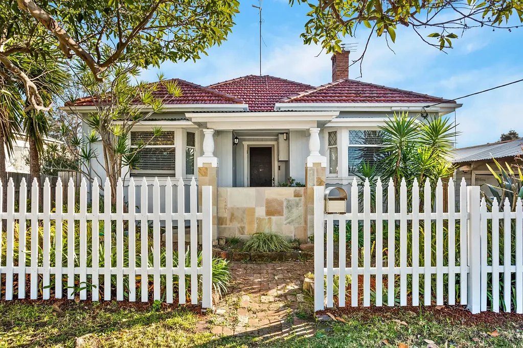 Port Kembla 3 Bedroom Charming Contemporary Home with Terracotta Roof, Entertainer's Deck & Bushland Surrounds