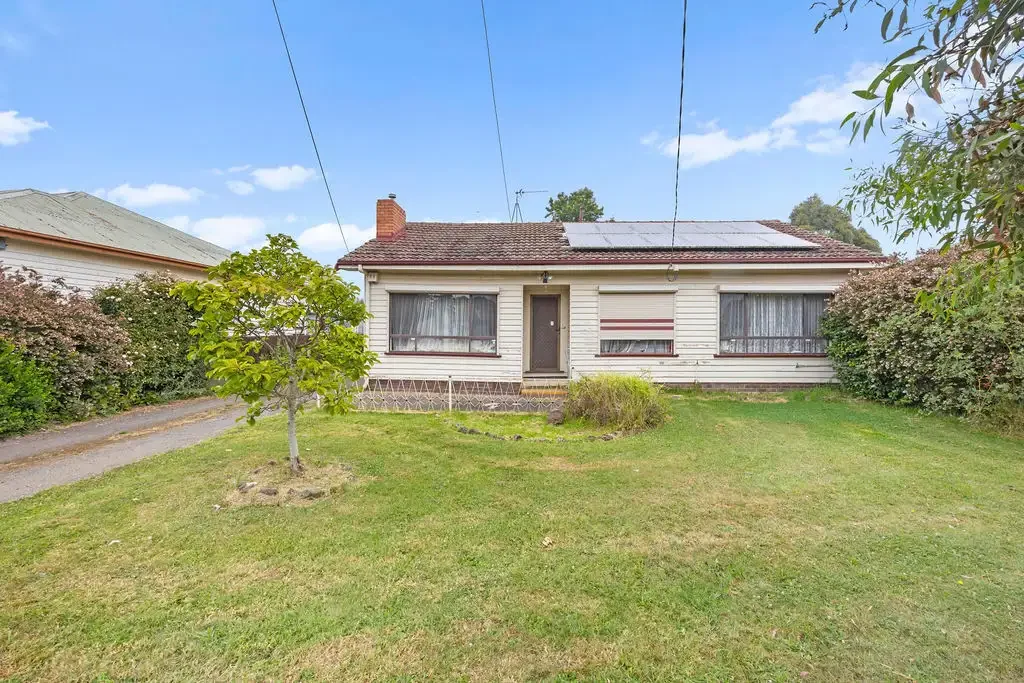 Comfortable Family Living in a Convenient Sebastopol Location