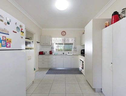 121 Branyan Street, Svensson Heights, Wide Bay, 5 Kuwarto, 2 Banyo, Apartment