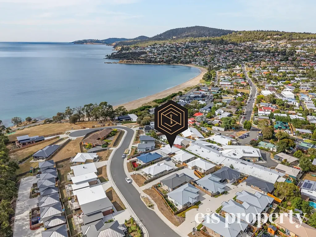 2/24 Home Avenue, Blackmans Bay, TAS 7052