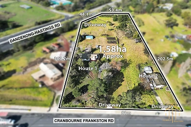 Langwarrin 6房 两套住宅，近四英亩，卓越的战略潜力 (S.T.C.A.) 位于高曝光度的 Langwarrin 地段的罕见双住宅地块！ Two Homes, Nearly Four Acres and Outstanding Strategic Potential (S.T.C.A.) 
A Rare Dual-Dwelling Landholding in a High-Exposure Langwarrin Location!