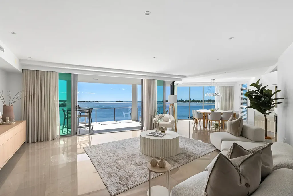 Maroochydore 3房  COME HOME TO THIS - EVERY DAY