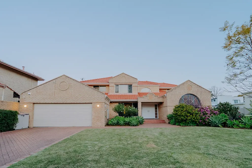 24 Troy Street, Applecross, WA 6153