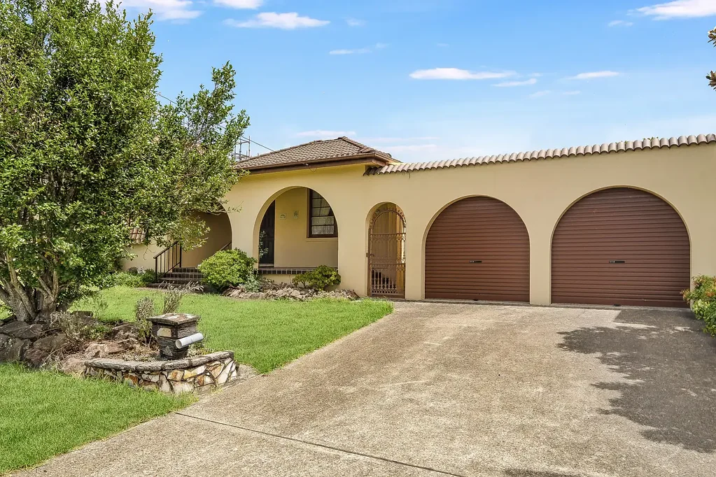 Riverwood 3Zimmer First Time Offered in Over 60 Years | Solid Family Home on 696sqm