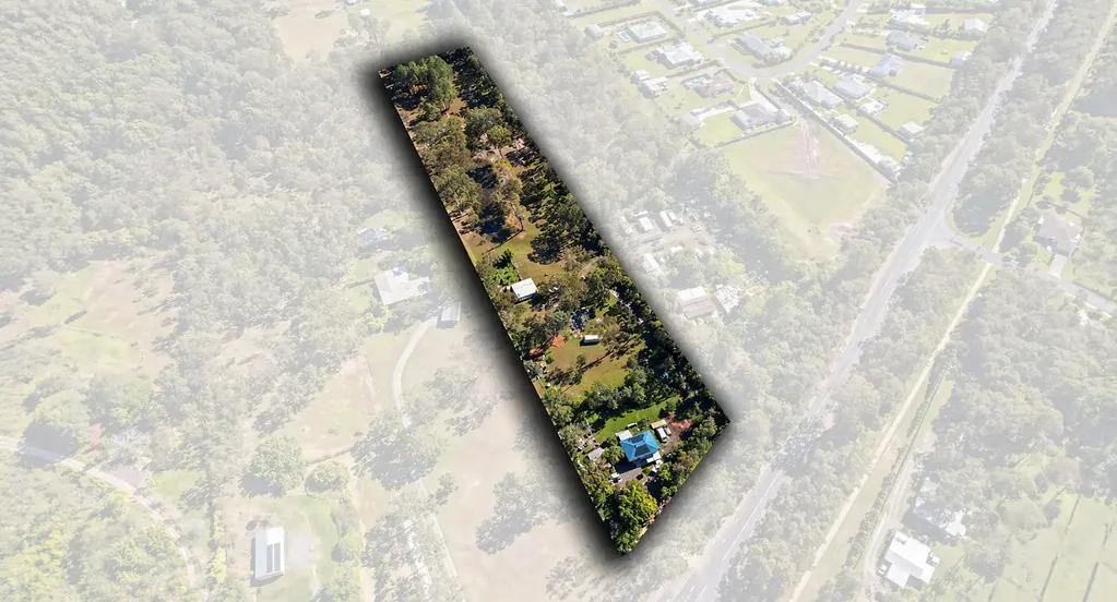 Elimbah 7Zimmer Acreage Opportunity with Dual Living Potential on 5 Acres