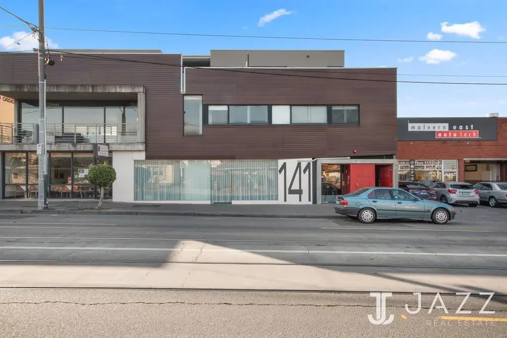 For Lease!