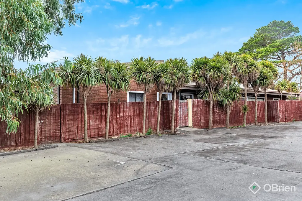 7/16 Centre Avenue, Werribee, VIC 3030