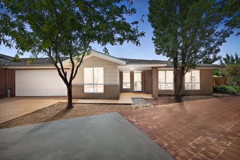 16/21 Gordon Withnall Crescent, Dunlop, ACT 2615