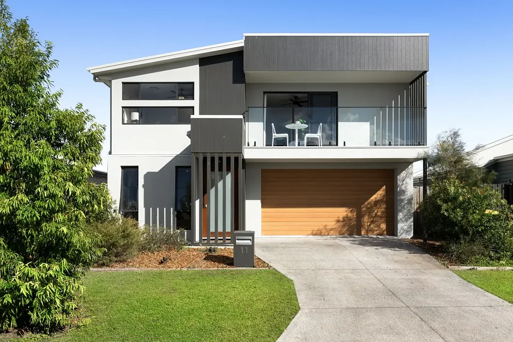 11 Valley Crescent, Palmview, QLD 4553