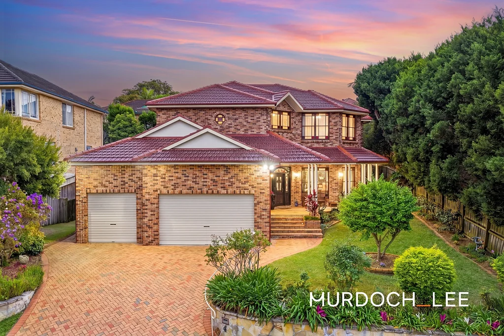 Cherrybrook 5房 蓝带地段显赫家族府邸 | 步行可达地铁站与学校 Grand Family Residence in Prestigious Blue-Ribbon Setting | Walk to Metro & Schools