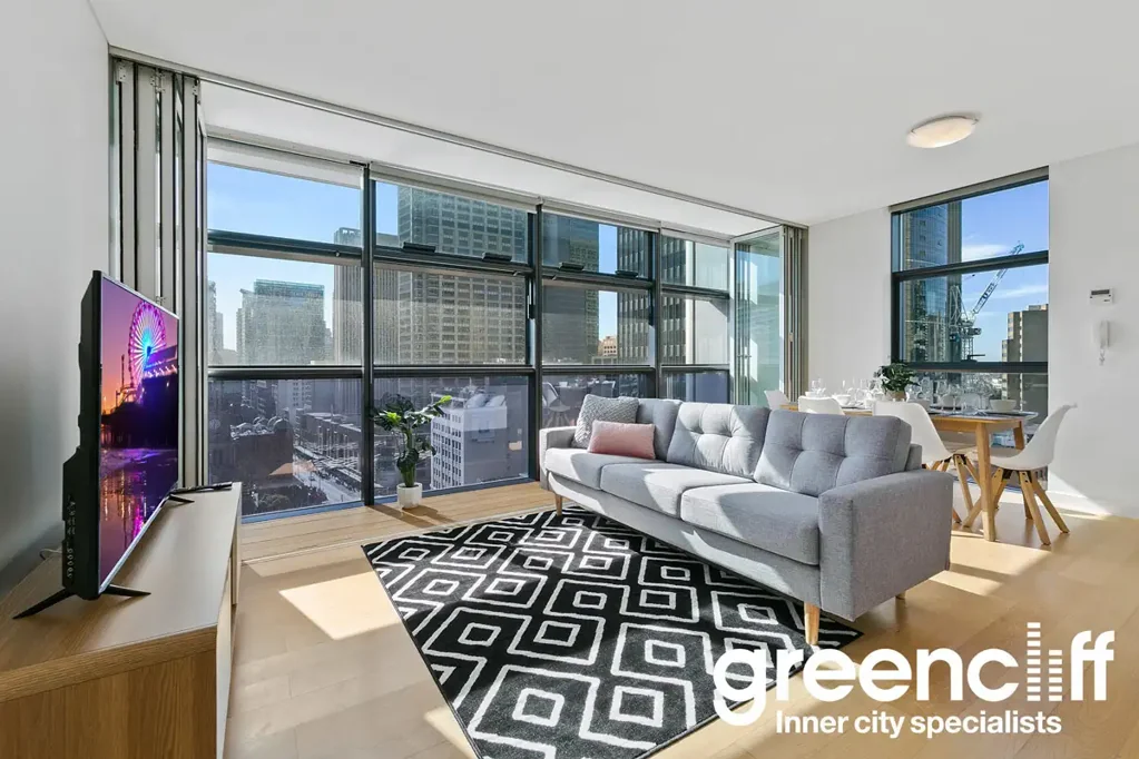 North Facing Furnished 1 Bedroom overlooking the city