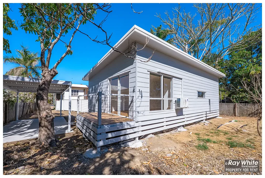 BRAND NEW BUILD! 3 BEDROOMS, 2 BATHROOMS! LOW MAINTENANCE LIVING!