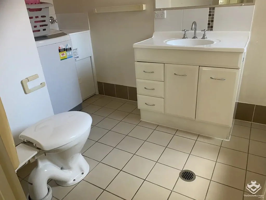 Unfurnished 2-bedroom Apartment at Garden City, Upper Mt Gravatt