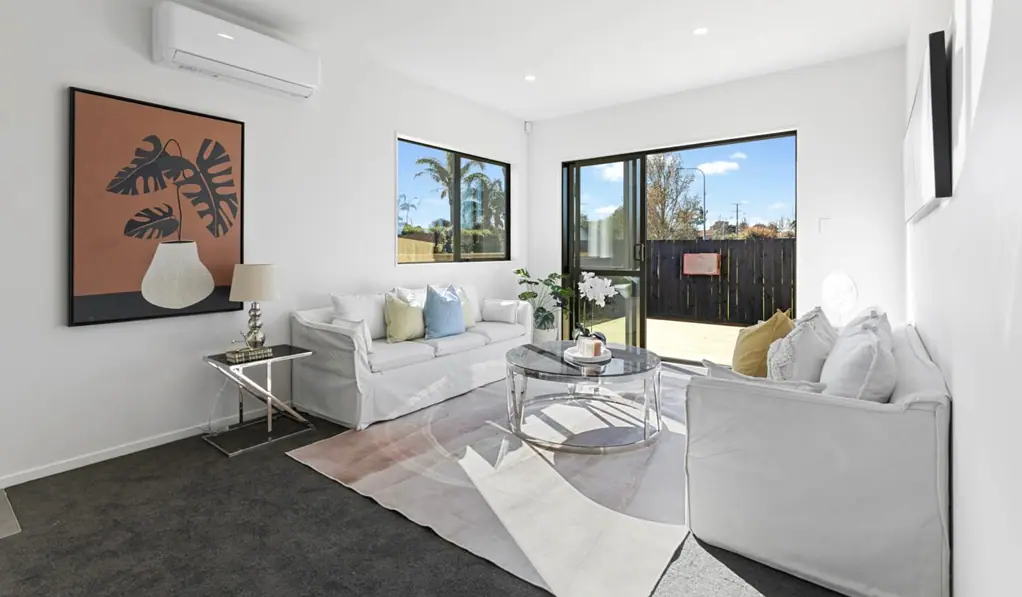 Luxury 4 Bedroom Home!