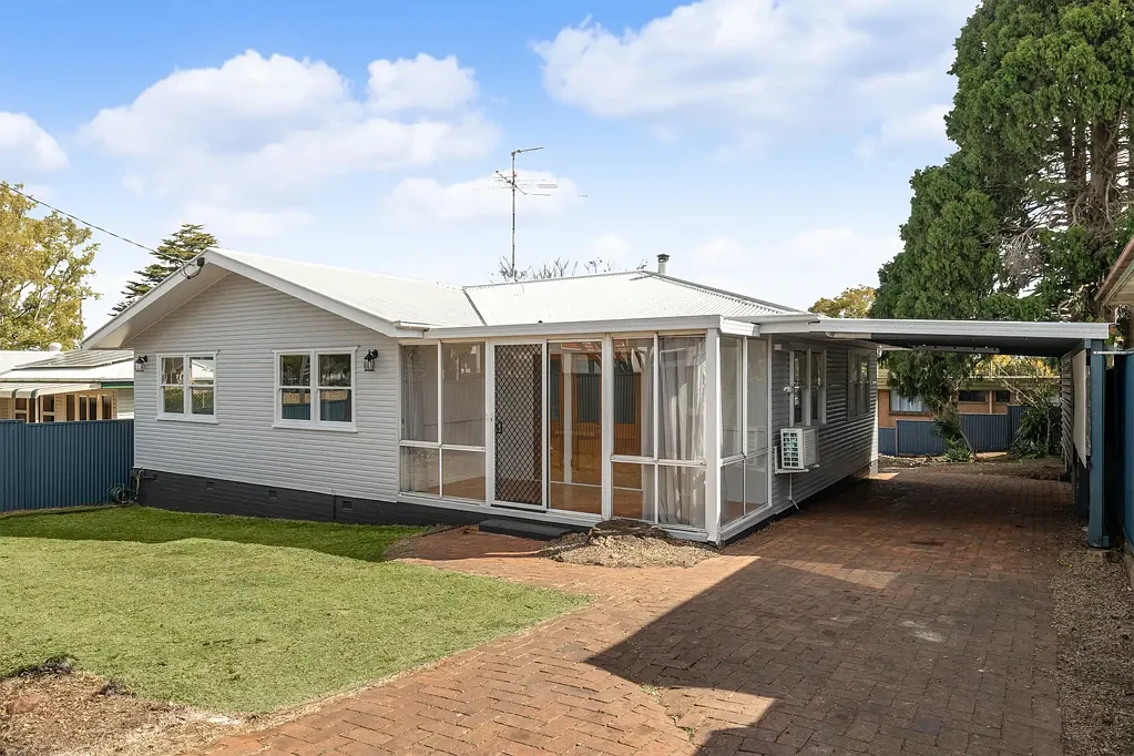 Fully Renovated 3-Bedroom Rental in East Toowoomba