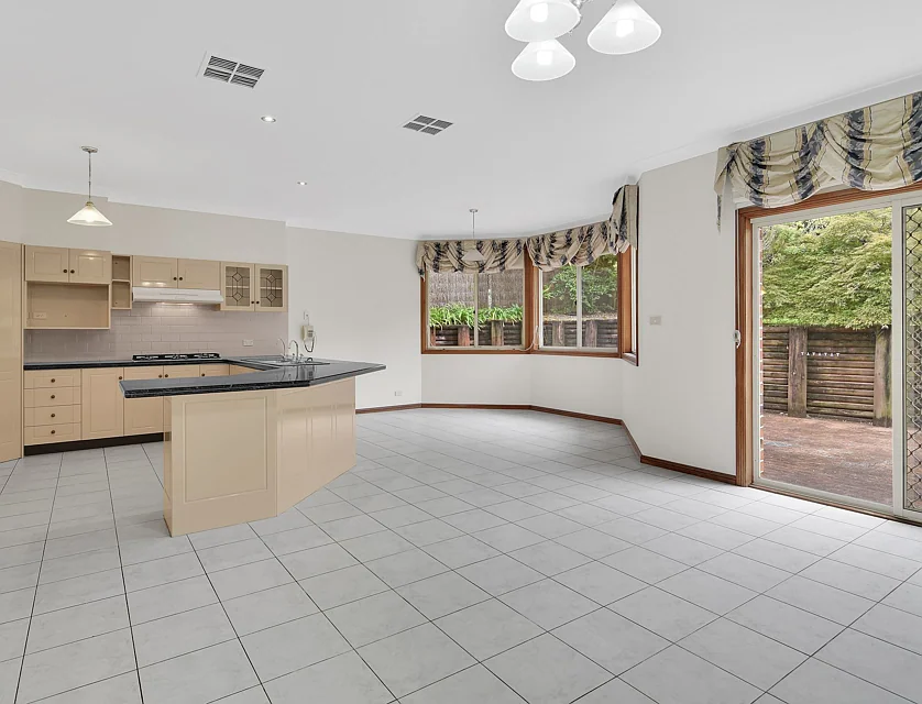 10c Beechworth Road, Pymble, Upper North Shore, 4 ਕਮਰੇ, 2 ਬਾਥਰੂਮ, House