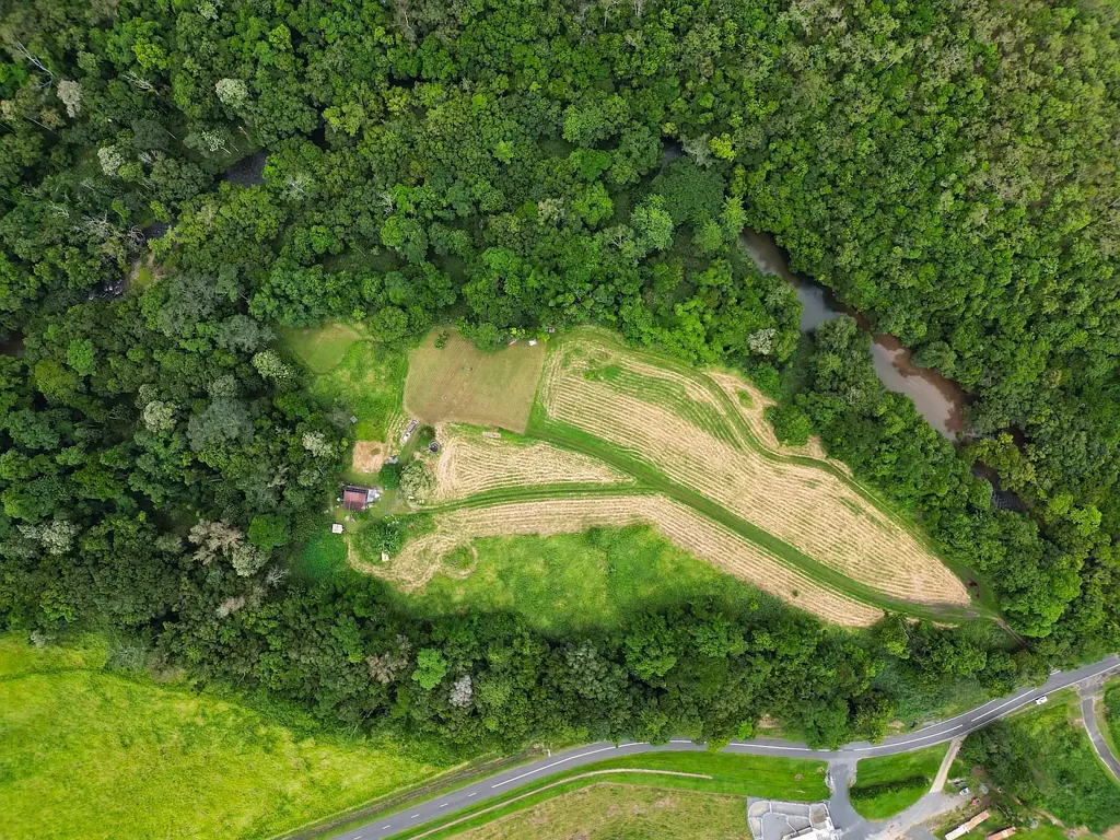 Little Mulgrave 1房  30 Acres of Hidden Riverfront Haven | Off-the-Grid  Lifestyle  Opportunity
