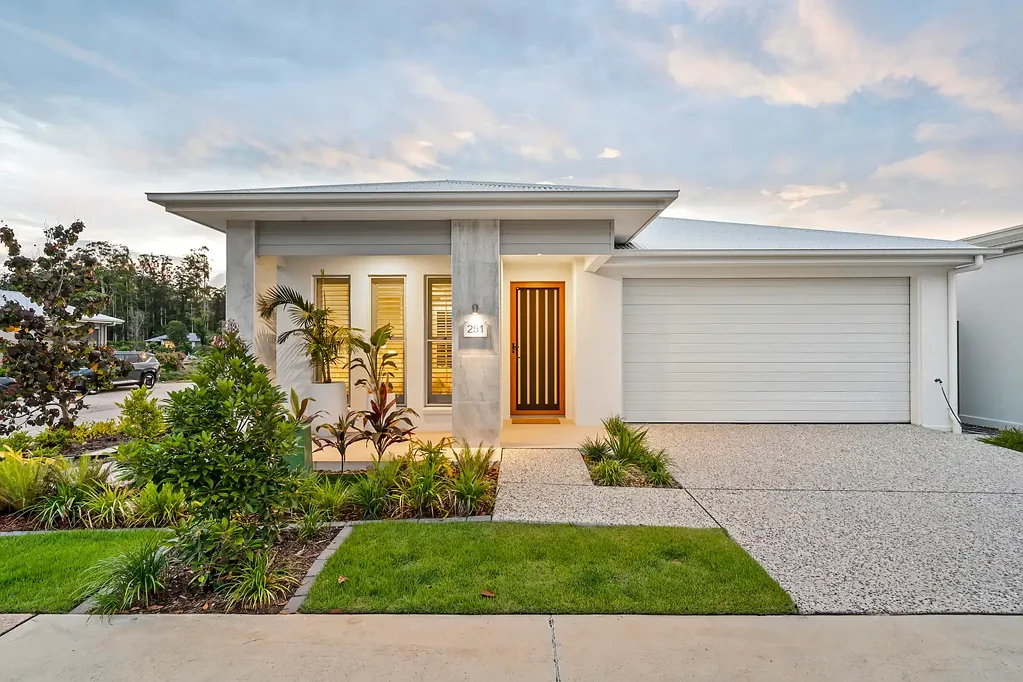 Buderim 3部屋 Luxury Community Lakeside Living in B by Halcyon Buderim