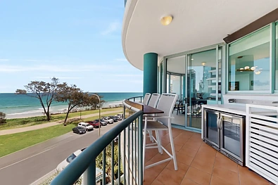 7/3482 Main Beach Parade, Main Beach, QLD 4217, 2房, 2浴, Apartment