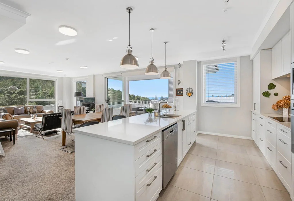 Orewa 2房  Upper Story, North Facing, Views