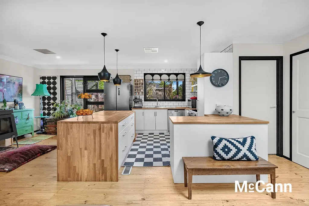 40 Maltby Circuit, Wanniassa, ACT 2903