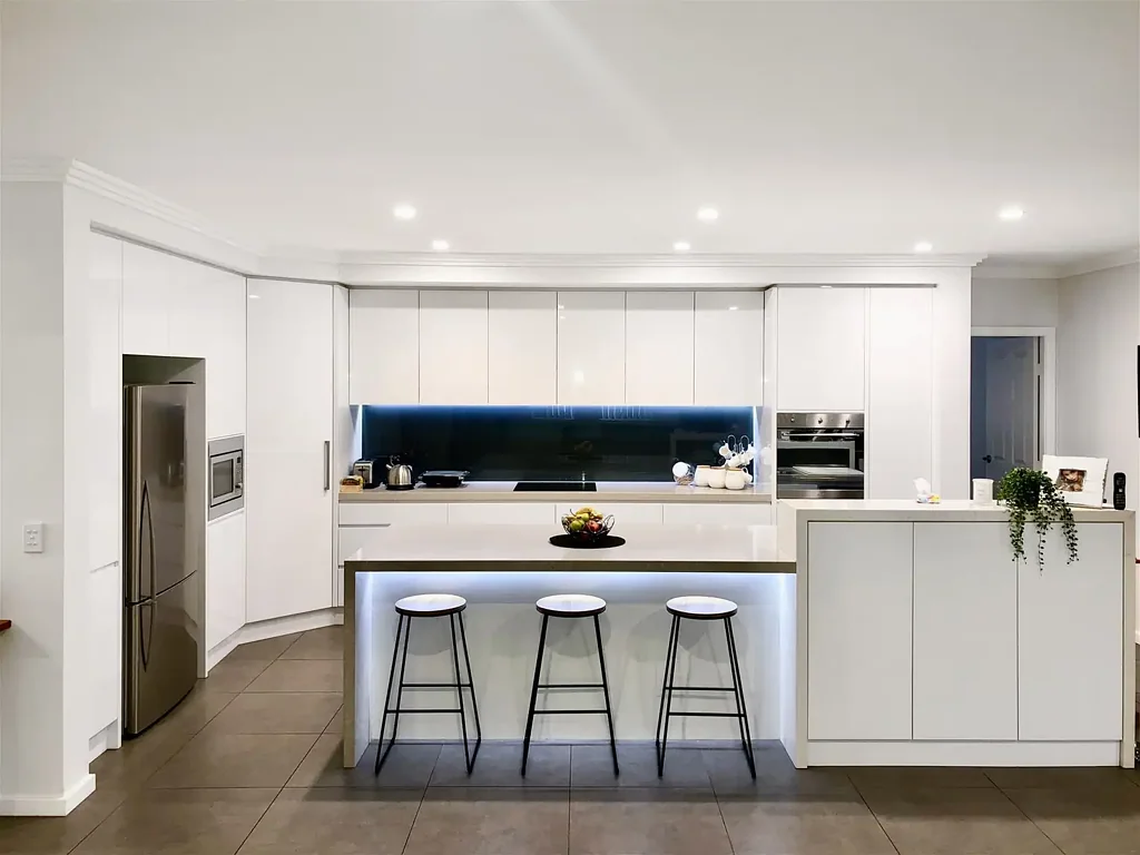 Werrington 4ห้องนอน "Stunning and Spacious Family Home in Sought After Werrington Location - Your Dream House and land deal Awaits!"