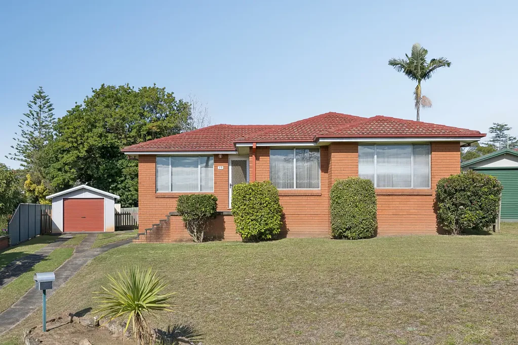 Baulkham Hills 5房 宽敞砖房港湾 Spacious Brick Haven