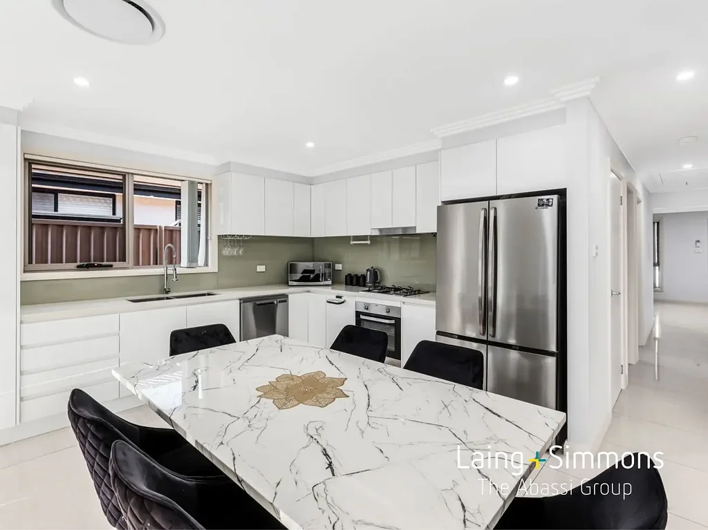 Colyton 3房 现代精筑住宅 2016年落成 Caesarstone厨台 气调空调系统 邻近名校商圈 交通便捷 租金潜力佳 Perfect Blend of Comfort, Style and Location