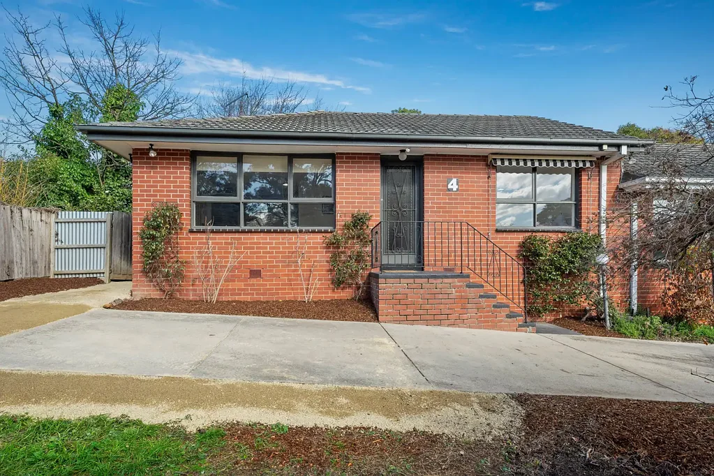 Mooroolbark 2ਬੈੱਡਰੂਮ Stylish unit with private garden and parking