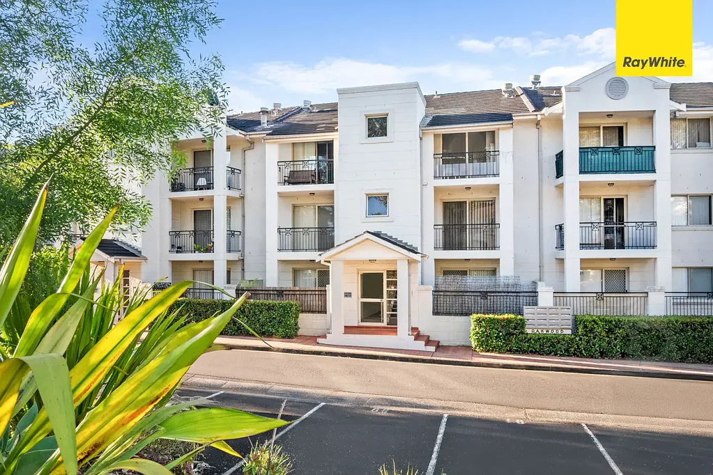 Marsfield 1ਬੈੱਡਰੂਮ Low-Maintenance, Resort-Style Living in Prime Marsfield Location