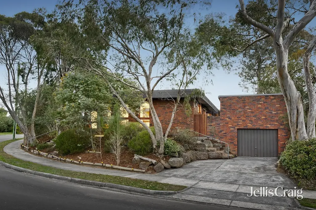 Montmorency 3 Bedroom Traditional family elegance