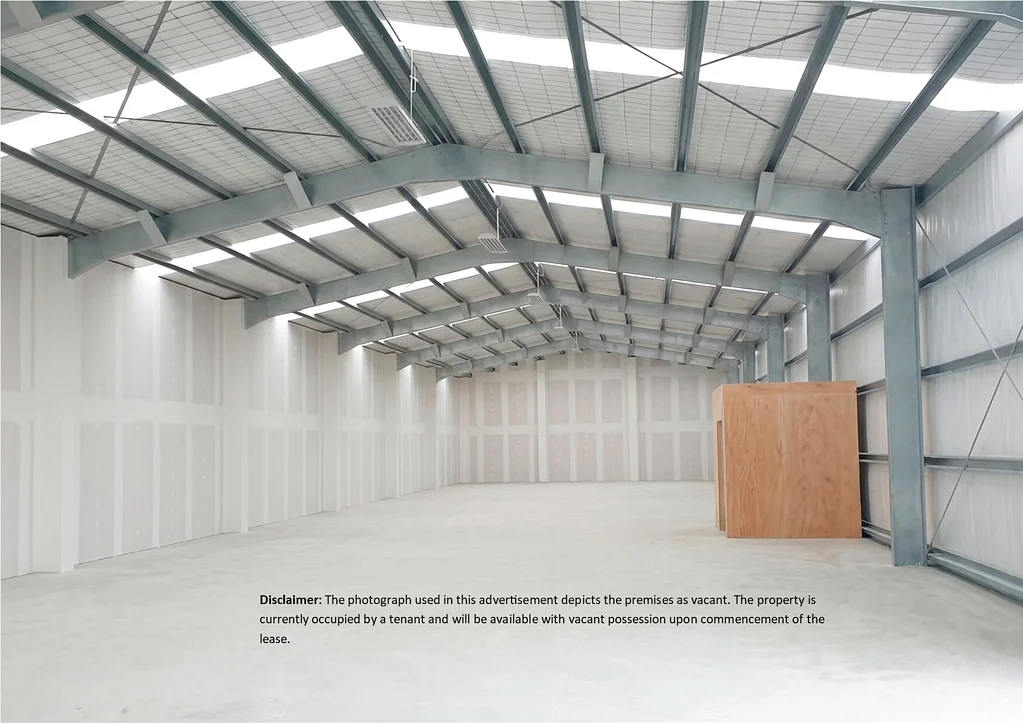 Castlecliff Versatile 600 m2 Industrial Warehouse