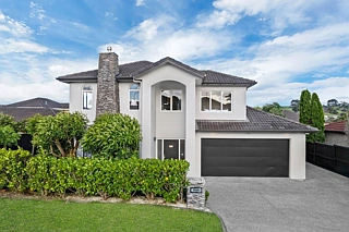 9 Soljans Place, Mission Heights, Manukau City