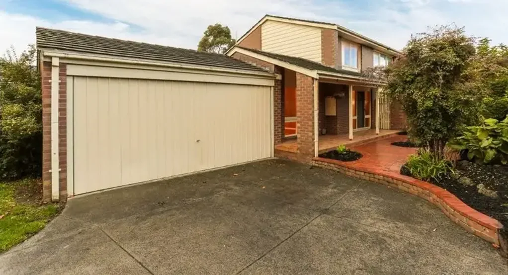 Spacious Family Living In Perfect Location!