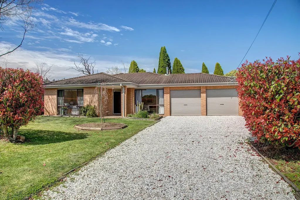 41 Dengate Crescent, Moss Vale, NSW 2577