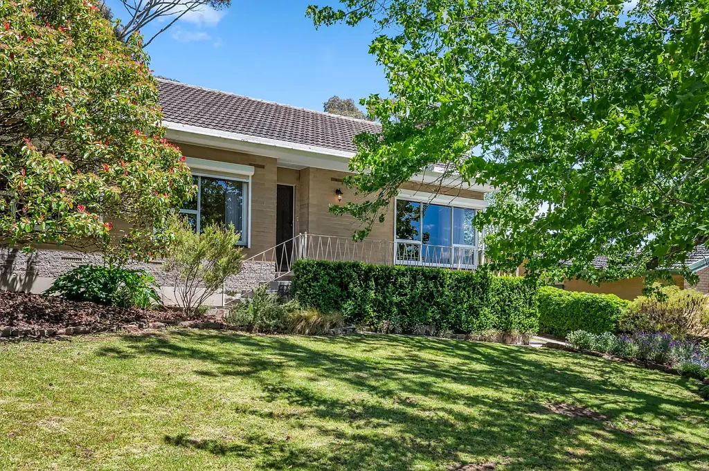 Lobethal 3બેડરૂમ A classic '60s charmer with an outlook that never grows old.