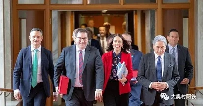 定了!未来几周继续罢工,2019政府预算案激发全国更广的教师罢工潮.