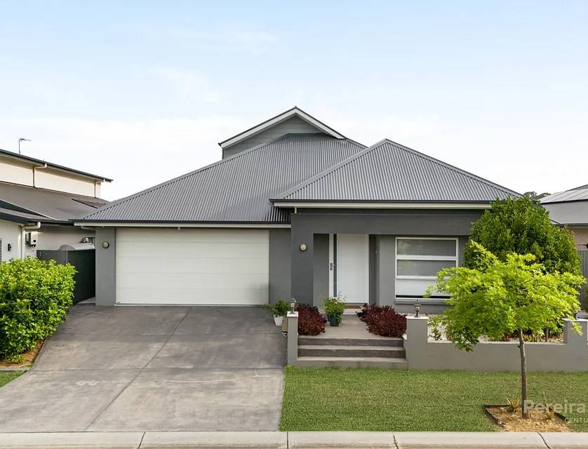 40A - 40B Law Crescent, Oran Park, Macarthur Region, 6 chambres, 4 salles de bain, House