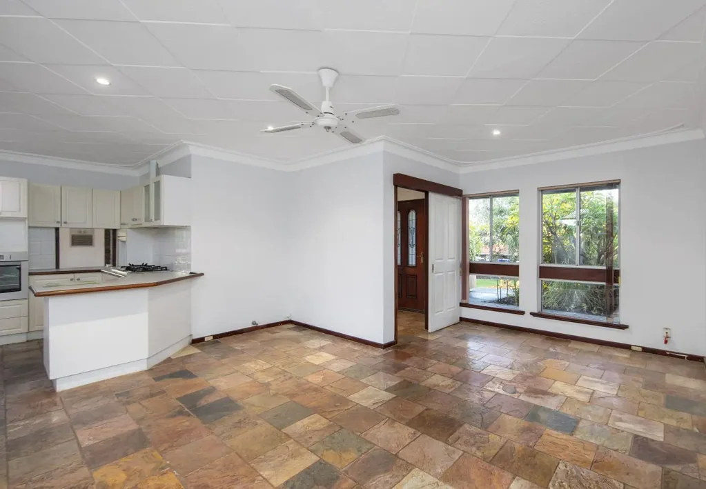 Stunning Family Home in Warwick - 4 Bed, 2 Bath