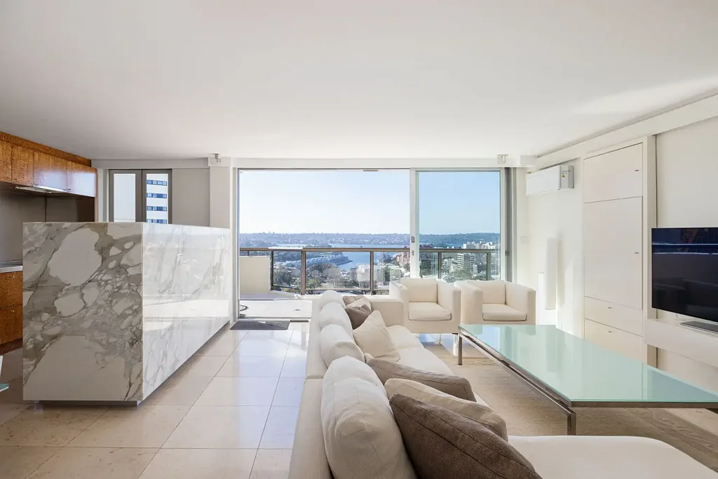 Rare penthouse offering / resort living / heart of area /  2 bedroom plus study or 3rd bedroom