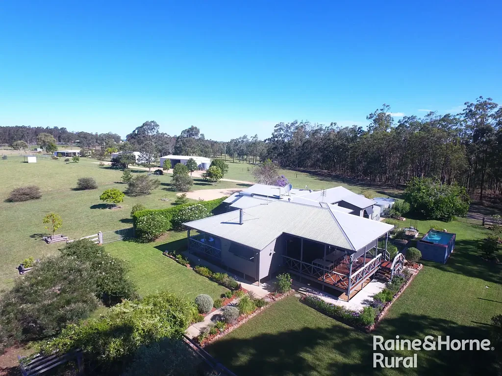 Kingaroy "Silverleaf "  430 Acres, Fantastic Home & Infrastructure ,Excellent Water Security