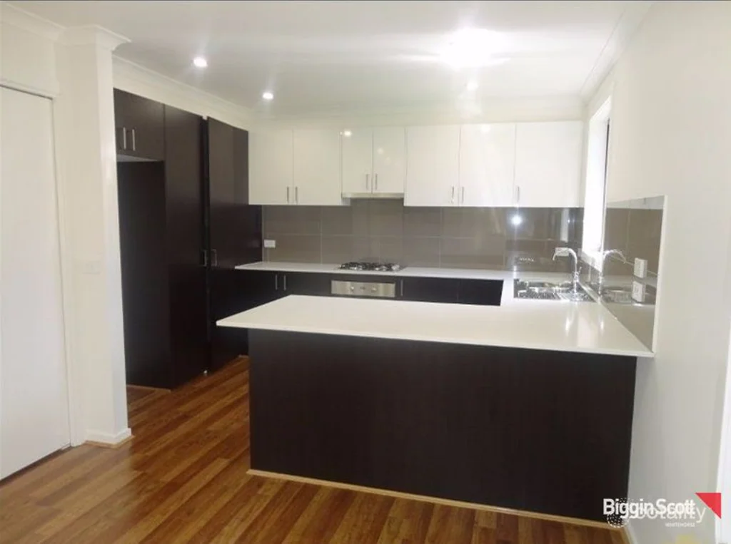 Modern Comfort in a Prime Clayton Location